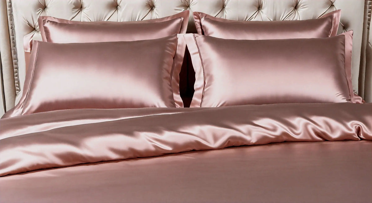 Les Avantages d'une Parure de Lit en Satin de Soie pour un Sommeil de Luxe - StudioSoie