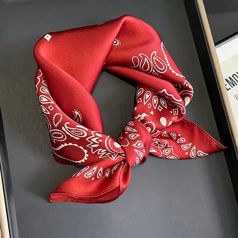 Écharpe - Foulard - Carré en Soie - Bandana