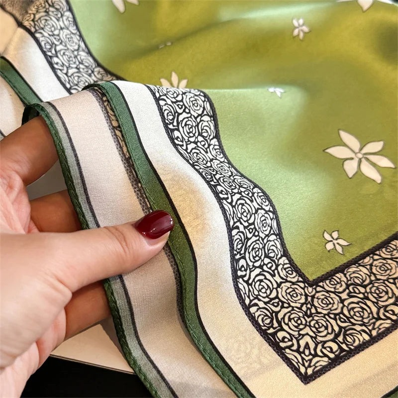 Pañuelo de Seda 100% - 2026