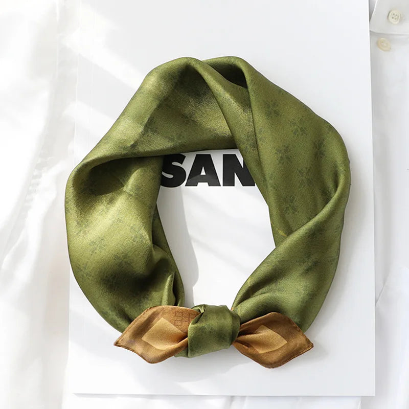 Écharpe - Foulard - Carré en Soie - Bandana