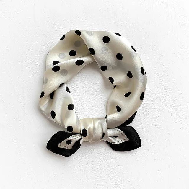 Écharpe - Foulard - Carré en Soie - Bandana