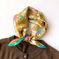 Écharpe - Foulard - Carré en Soie - Bandana