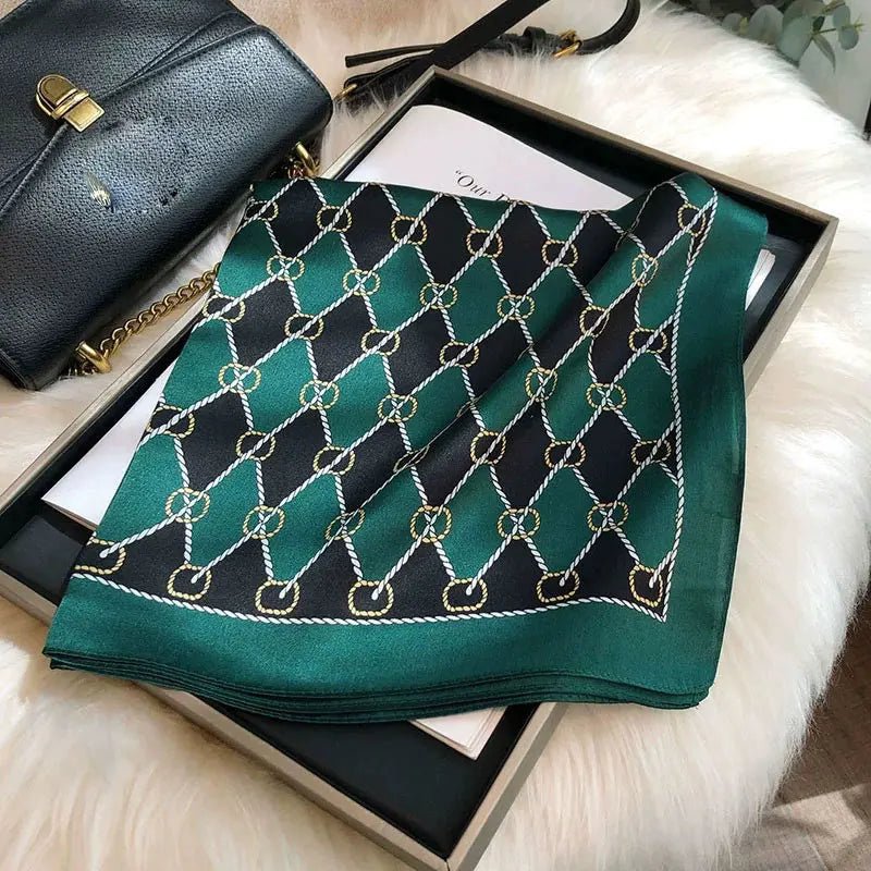 Écharpe - Foulard - Carré en Soie - Bandana