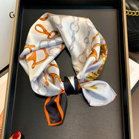 Écharpe - Foulard - Carré en Soie - Bandana