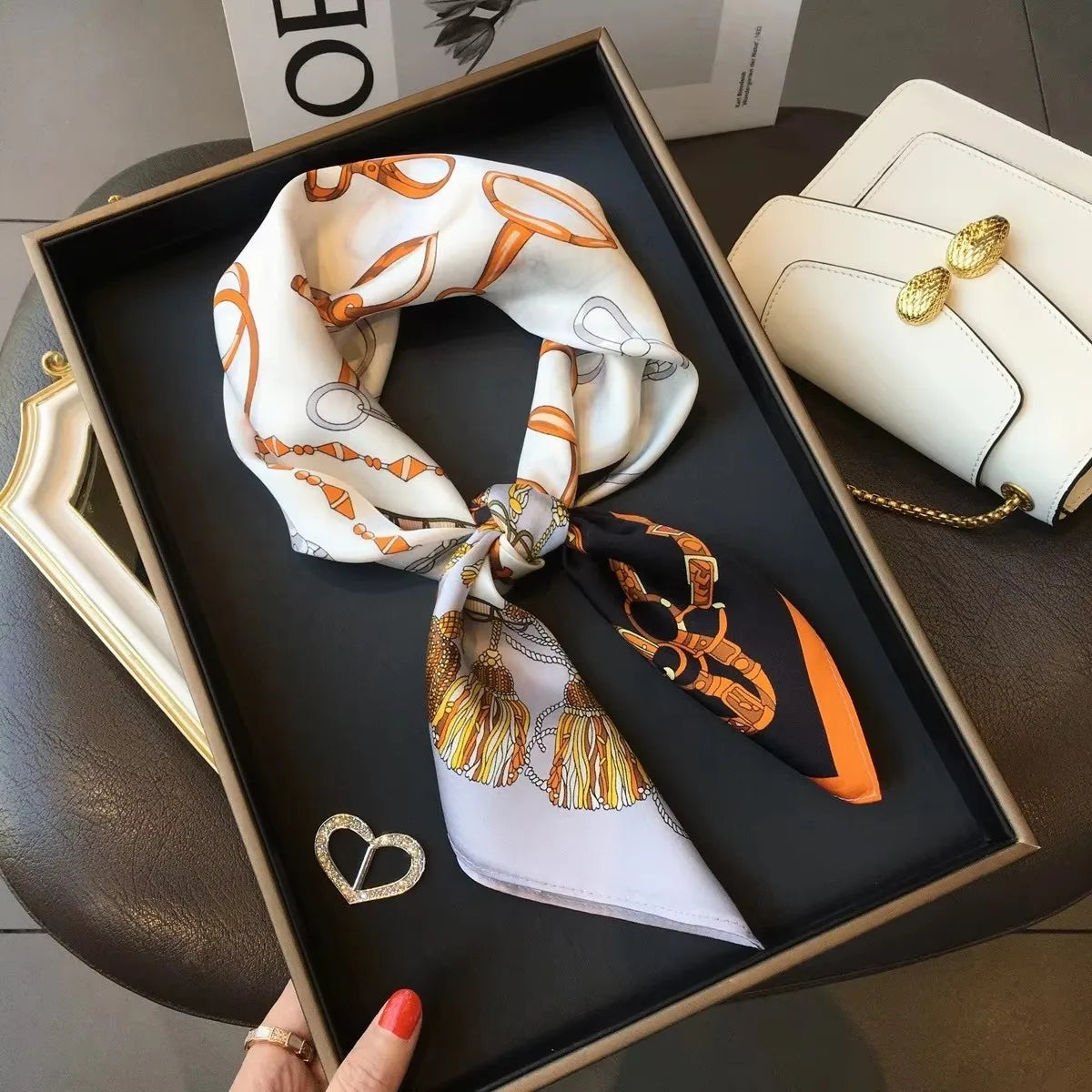 Foulard Carré en Soie Naturelle 65 cm - Accessoire Luxe 100% Soie de Mûrier