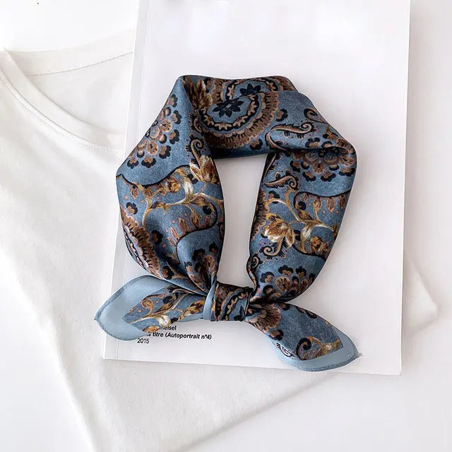 Écharpe - Foulard - Carré en Soie - Bandana