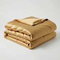 Sængufatning úr blant silkisköttu