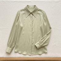 Chemise classique en soie de mûrier 19 momme – coloris Vert Sauge – StudioSoie