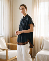 Chemise en soie xiangyun noire portée – StudioSoie