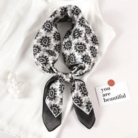 Foulard en Satin de Soie Luxueux - StudioSoie