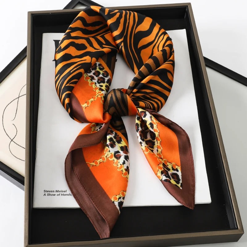 Foulard en Satin de Soie Luxueux - StudioSoie