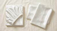 Parure de lit 3 pièces en satin glossy blanc - StudioSoie