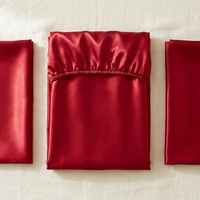 Parure de lit 3 pièces en satin glossy rouge - StudioSoie