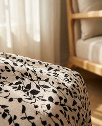 Robe thé en soie de mûrier – détail de la matière – StudioSoie